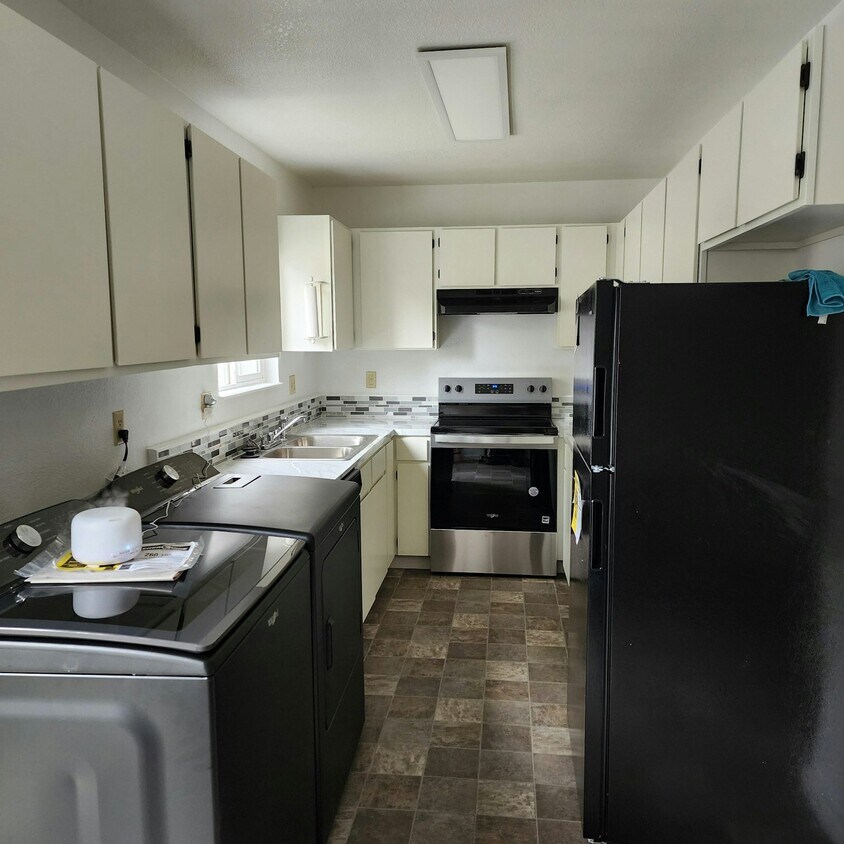 Foto principal - 3896 Rohnerville Rd