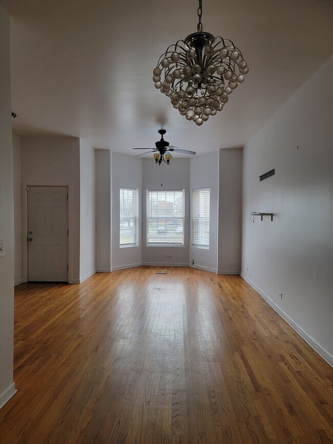 Building Photo - 1802 S Saint Louis Ave