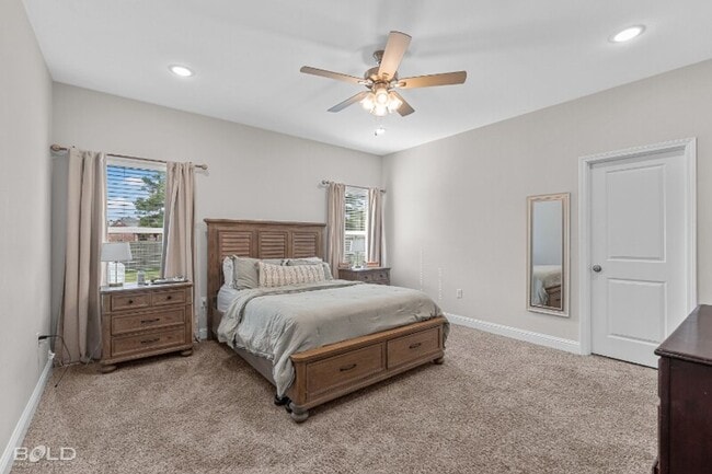 Building Photo - BEAUTIFUL HOME IN FRIERSON