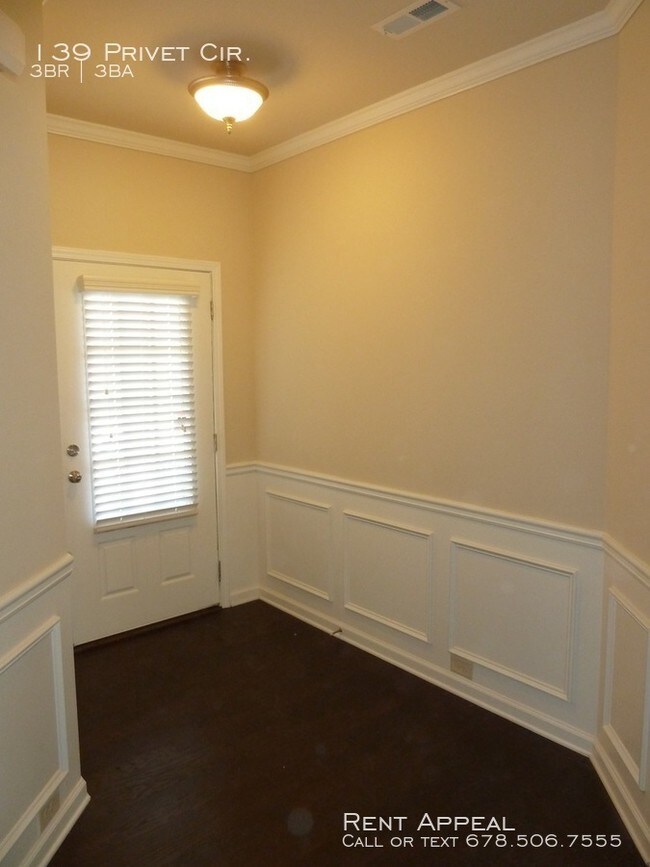 Building Photo - 139 Privet Cir