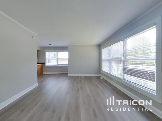 Foto del edificio - 61 E Helen Rd