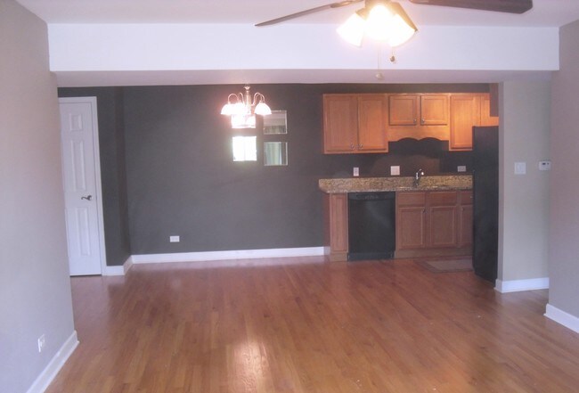Comedor - 5641 Circle Dr