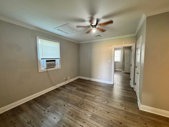 Foto del edificio - Home for rent!