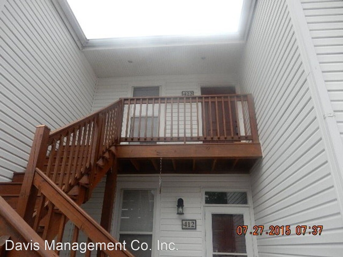 Foto principal - 2 br, 2 bath House - 422 Persimmon Drive