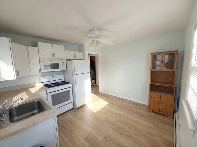 Foto del edificio - 211 Sheridan Ave