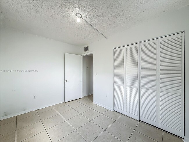 Foto del edificio - 8420 SW 133rd Avenue Rd