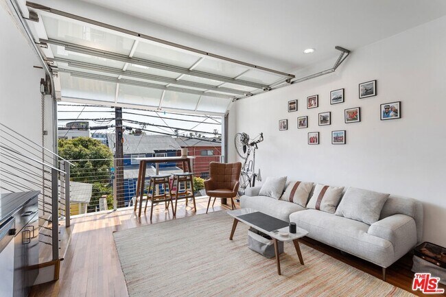 Photo - 24 Westminster Ave House