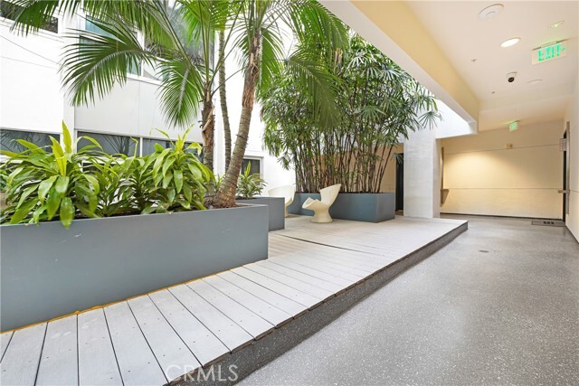 Foto del edificio - 630 W 6th St