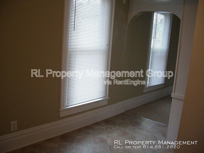Foto del edificio - 2278 Indianola Ave