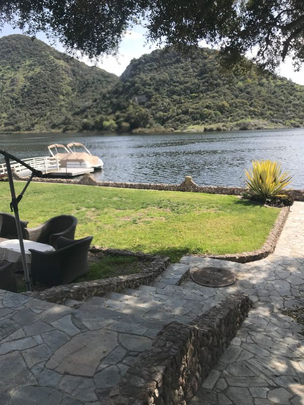 Foto del edificio - 800 Lake Sherwood Dr