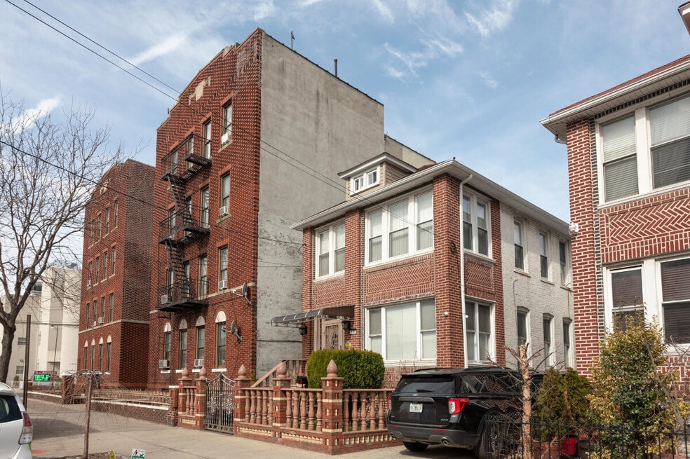 Is East Flatbush a Good Place To Live in Brooklyn NY? - Neighborhood ...