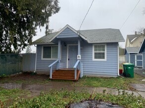 Building Photo - 1709 A St