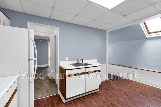 Building Photo - 1251 Hertel Ave