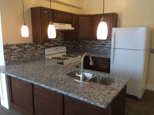 576 Carroll St Unit Apt 5 Akron Oh 44304 Apartment For Rent In
