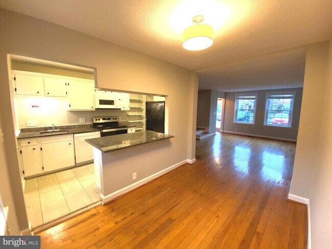 Foto del edificio - 3507 S Wakefield St