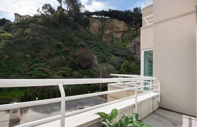 Foto del edificio - 220 Lombard St