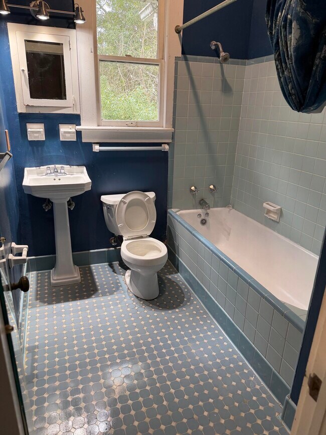 Foto del edificio - 531 NE 2nd St