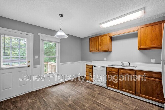 Foto del edificio - 2660 White Oak Ln