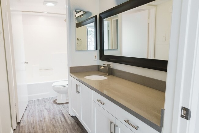 Interior Photo - 1223 Federal Ave