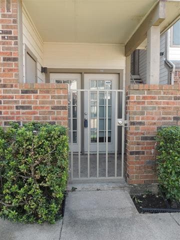 Building Photo - 3125 Sondra Dr