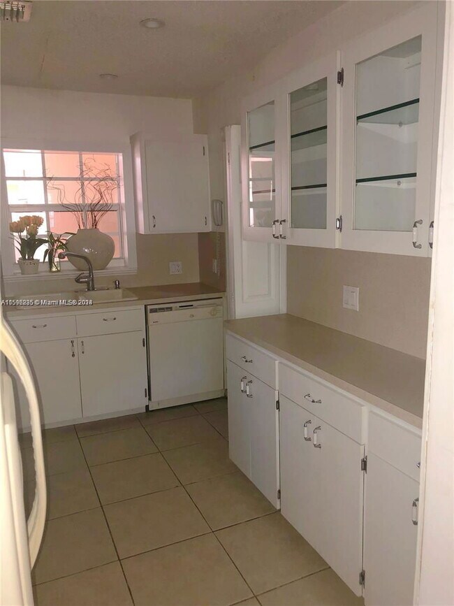 Foto del edificio - 7344 Stardust Dr