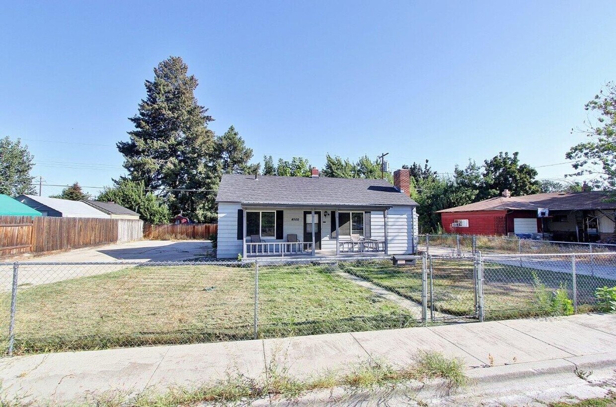 Foto principal - Charming Single-Level Home on the Bench