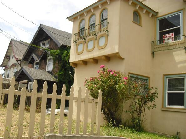 Foto del edificio - 445-449 Oakland Ave