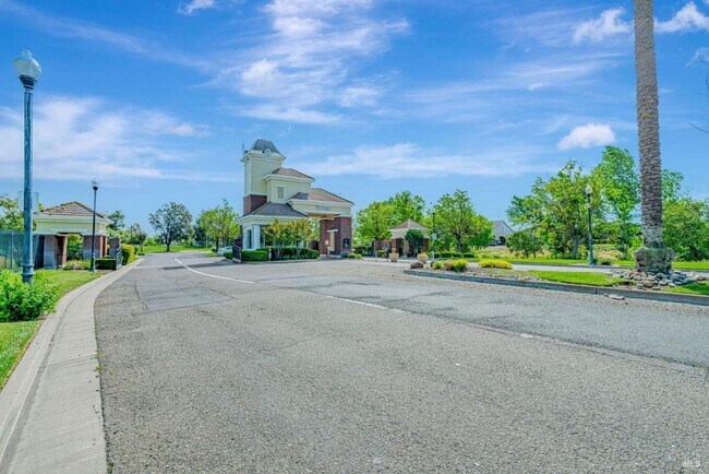 Foto del edificio - 402 Palisades Dr