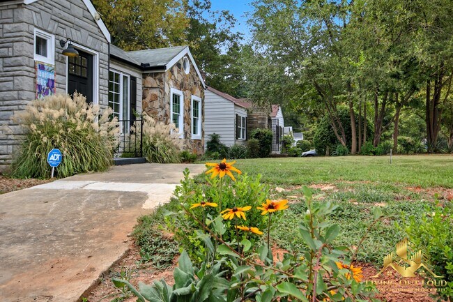 Foto del edificio - 1439 Westridge Rd SW