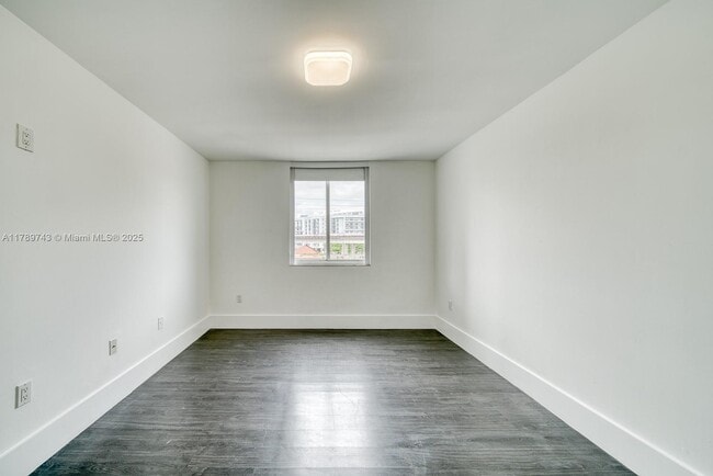 Foto del edificio - 1010 NW 11th St