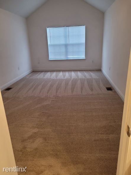 Building Photo - 2 br, 2.5 bath Townhome - 3489 Riverbend Cv