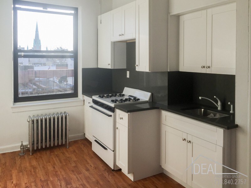 Foto principal - 168 21st St