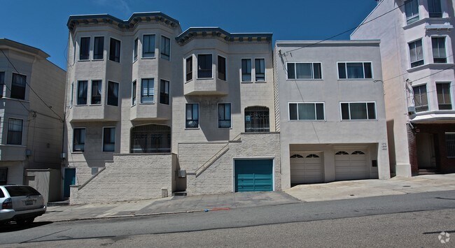 Building Photo - 1274-1284 Vallejo St