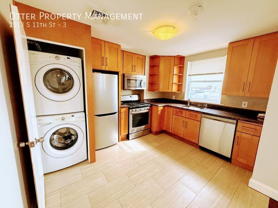 Photo - 2013 S 11th St-3