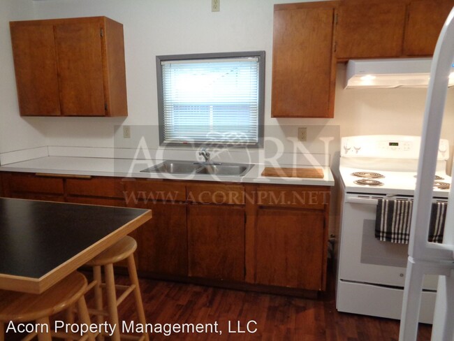 Building Photo - 2 br, 1 bath House - 5090 Barger Drive