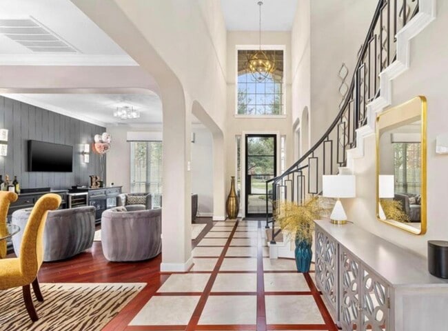 Foto del edificio - 2211 Mad River Ln