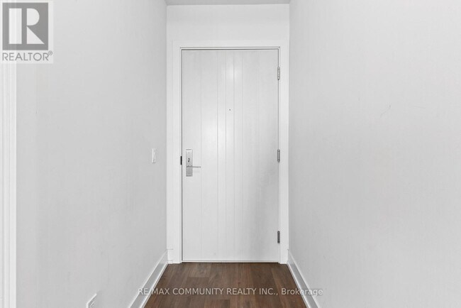 Photo du bâtiment - 2550 Simcoe St N