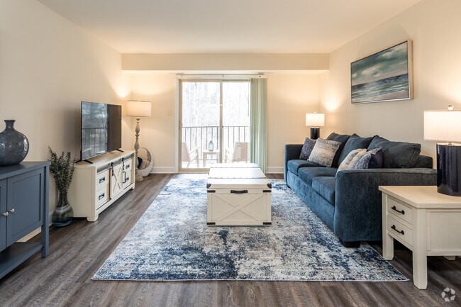 2BR, 1.5BA - 806SF - Livingroom - Liberty Gardens Apartments