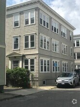 Building Photo - 18 Hanover Cir