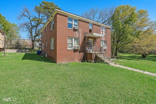 Building Photo - 258 Wyandotte St