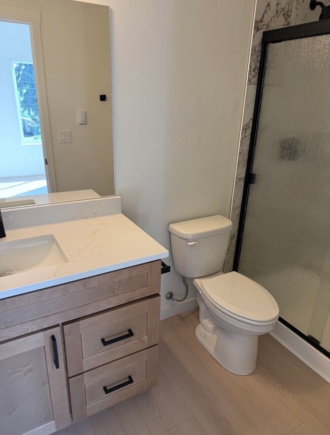 Building Photo - Duplex in CDA!