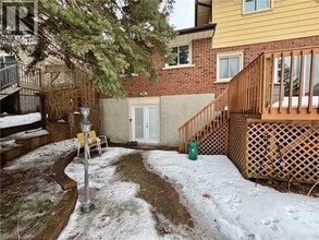 Building Photo - 86 Devonglen Dr