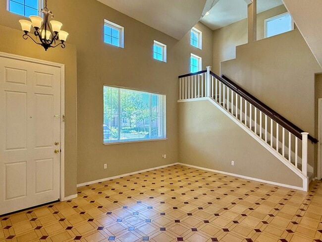Building Photo - COMING SOON!| $3,750/ 3 BR – BEAUTIFUL ARDENWOOD HOME IN PRIME FREMONT LOCATION!
