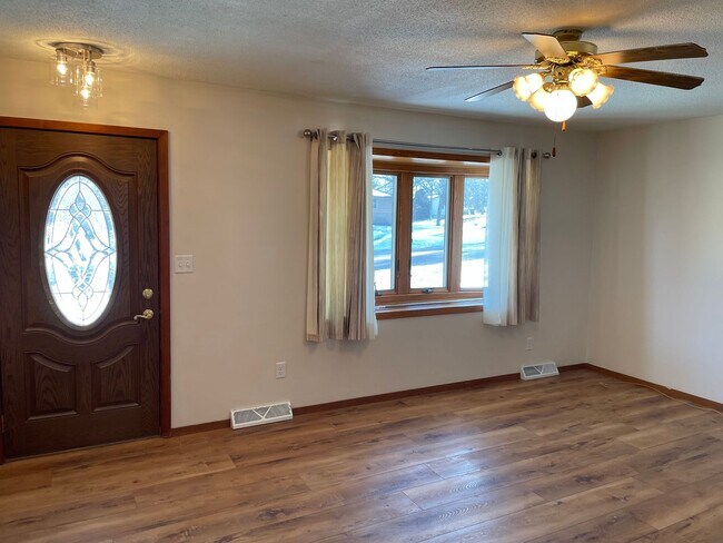 Foto del edificio - Updated Humboldt Single-Family Home with Modern Finishes & Spacious Yard!