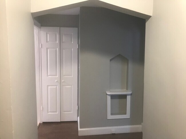 Foto del edificio - 1364 Catalpa Dr