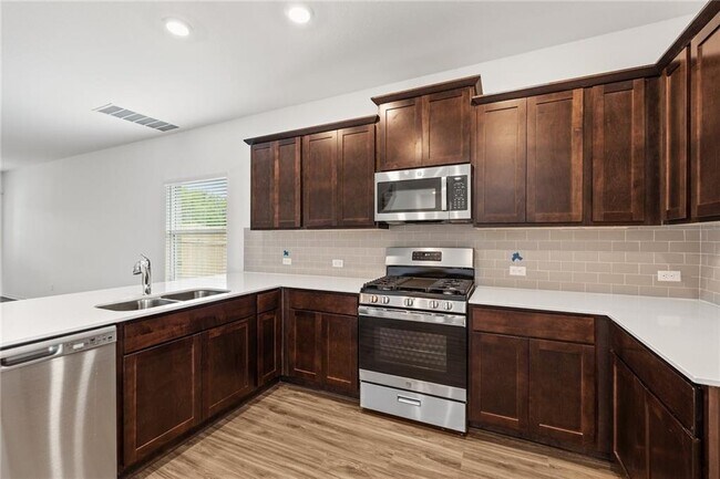 Building Photo - 21724 Wilmiller Ln