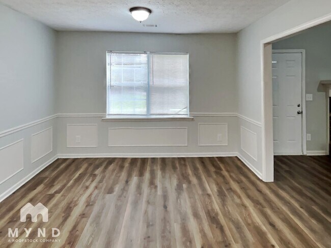 Building Photo - 135 Windward Dr