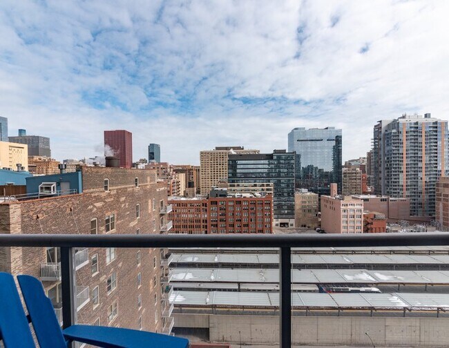 Foto del edificio - 611 S Wells St