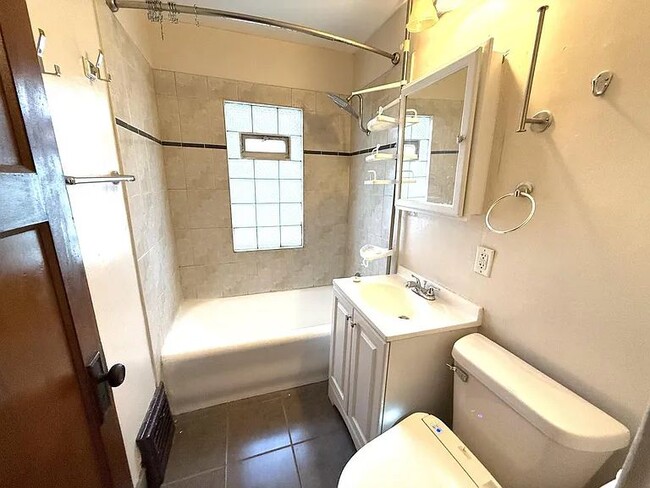 Foto del edificio - 3006 N Buffum St