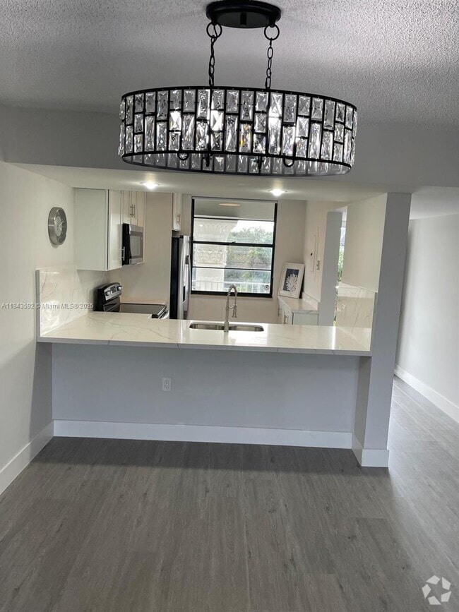 Building Photo - 1508 Whitehall Dr